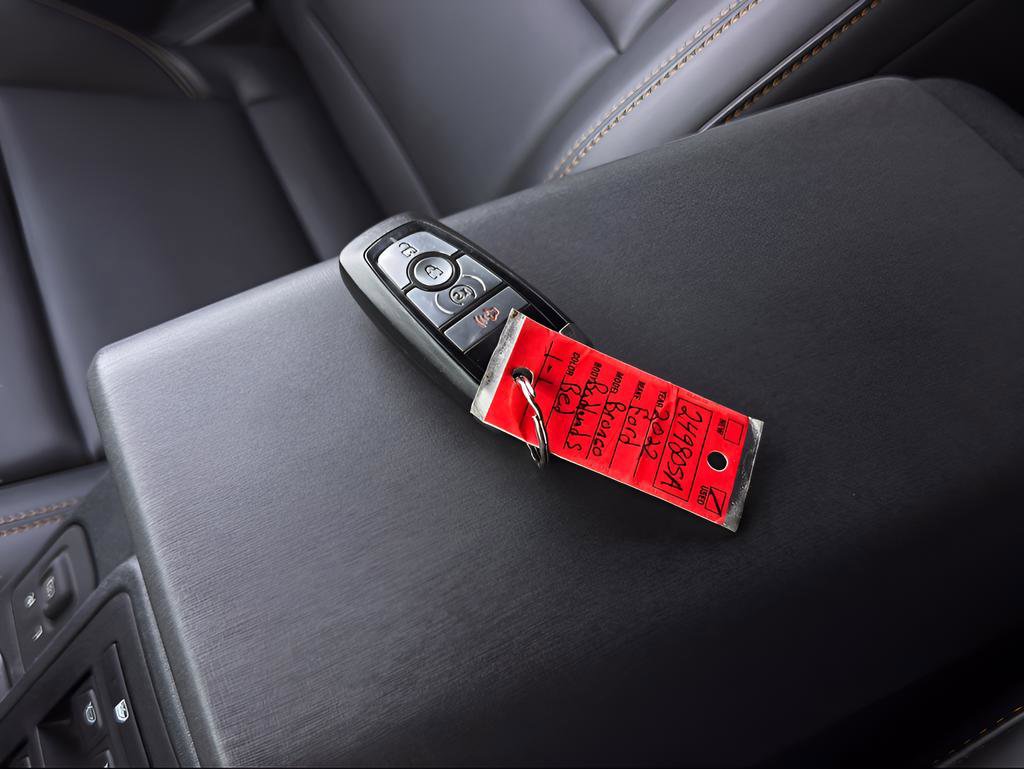 Used 2022 Ford Bronco Badlands image 31