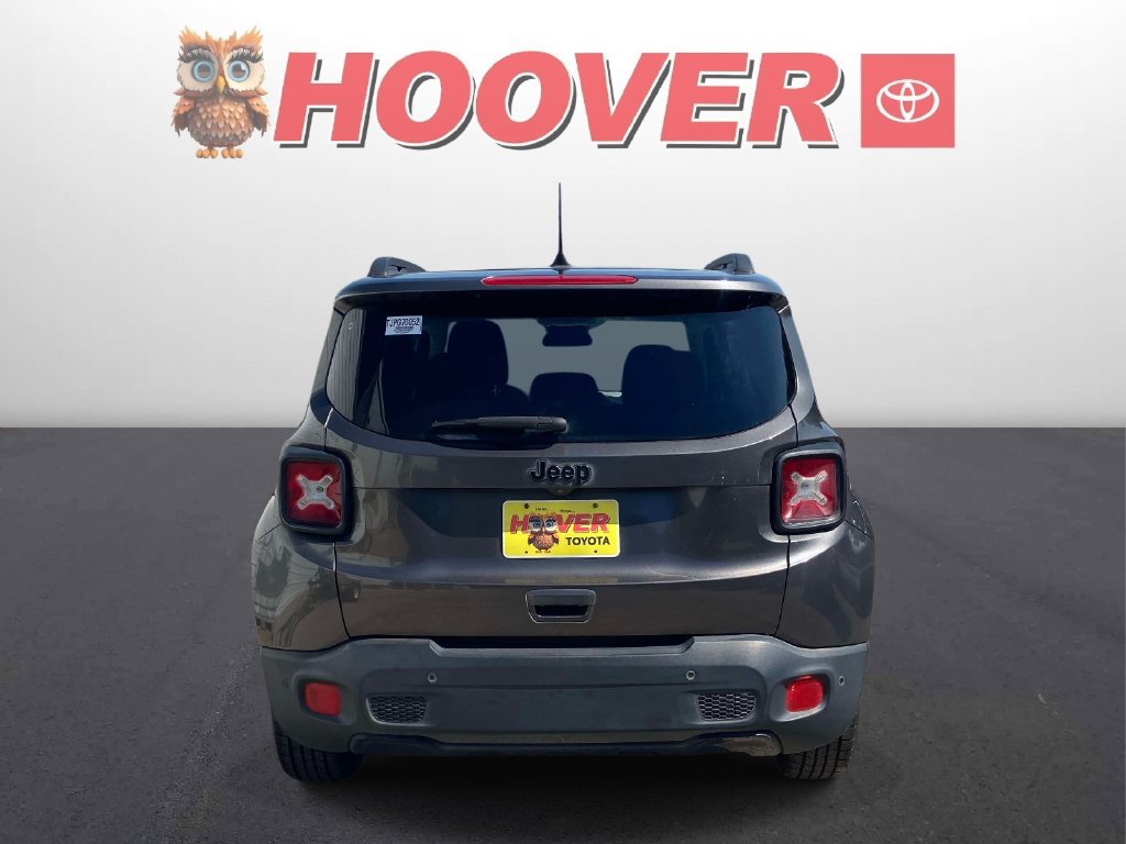 Used 2018 Jeep Renegade Altitude w/ Advanced Technology Group FWD image 3