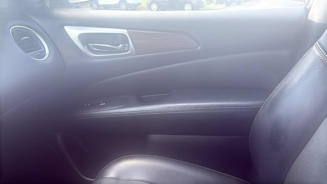Used 2019 Nissan Pathfinder Platinum FWD image 22