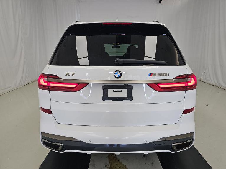 Used 2022 BMW X7 M50i w/ Dynamic Handling Package AWD/4WD image 5