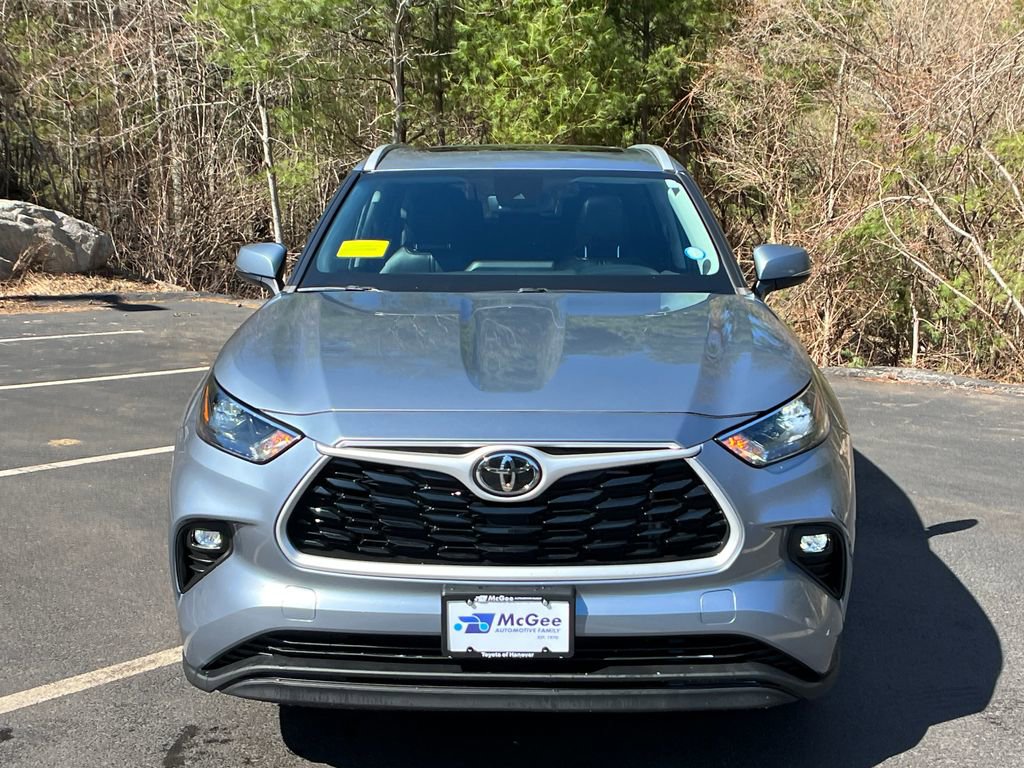 Used 2023 Toyota Highlander XLE image 8