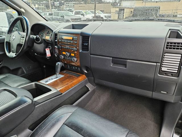 Used 2008 Nissan Titan LE w/ Tow Pkg image 13