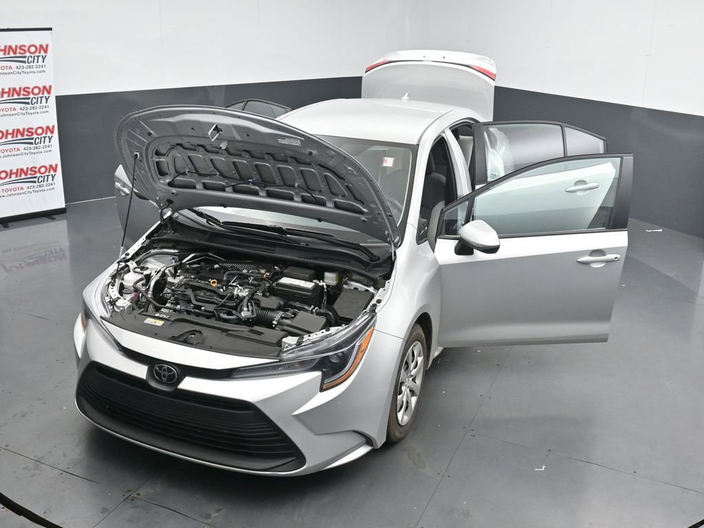 Used 2024 Toyota Corolla LE image 26