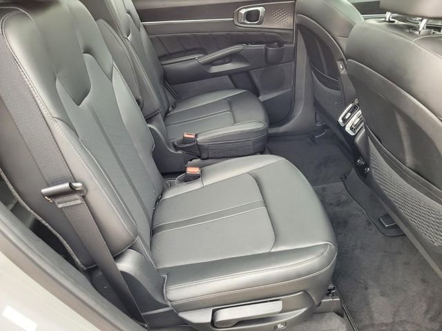 Used 2023 Kia Sorento SX image 17