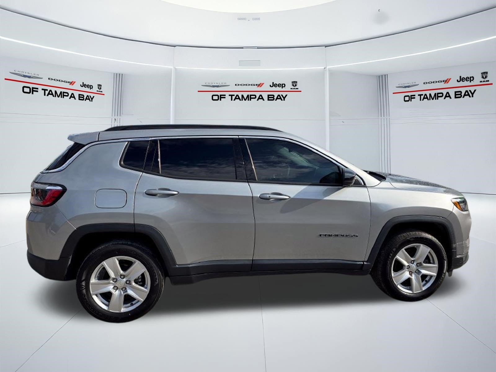 Used 2022 Jeep Compass Latitude w/ Convenience Group AWD/4WD image 7