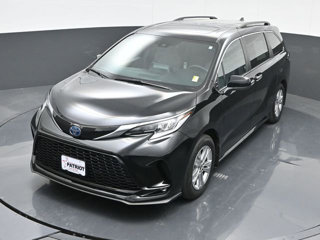 Used 2022 Toyota Sienna XSE AWD/4WD image 49