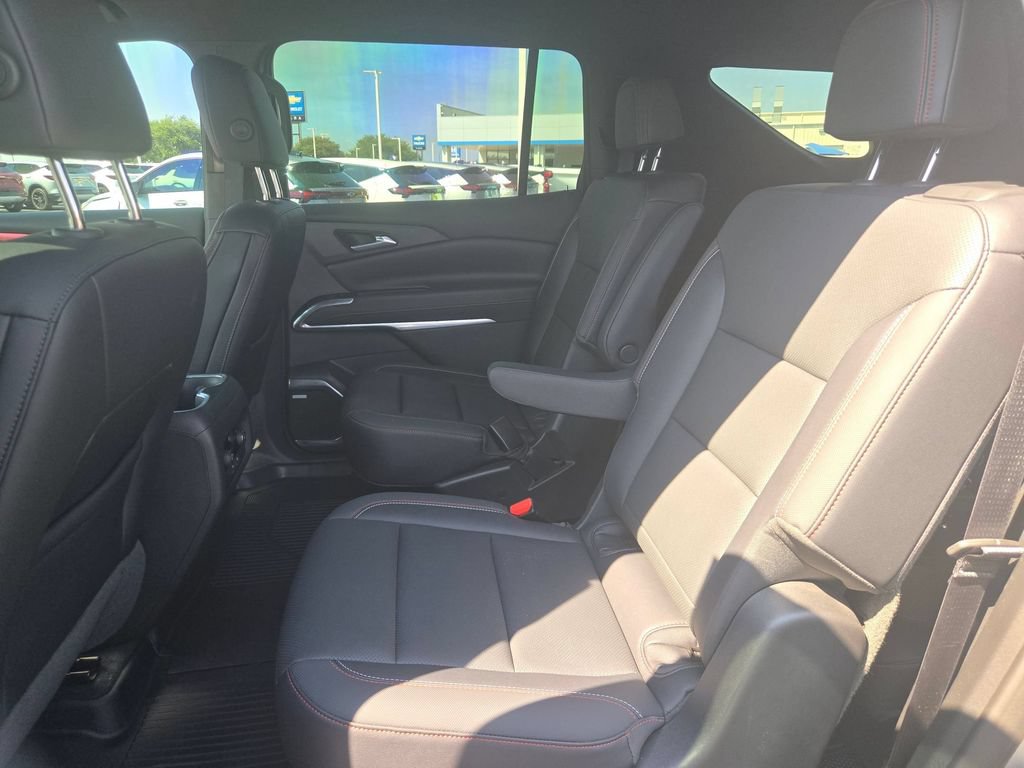 Certified 2025 Chevrolet Traverse Z71 w/ Enhanced Driving Package AWD/4WD image 13