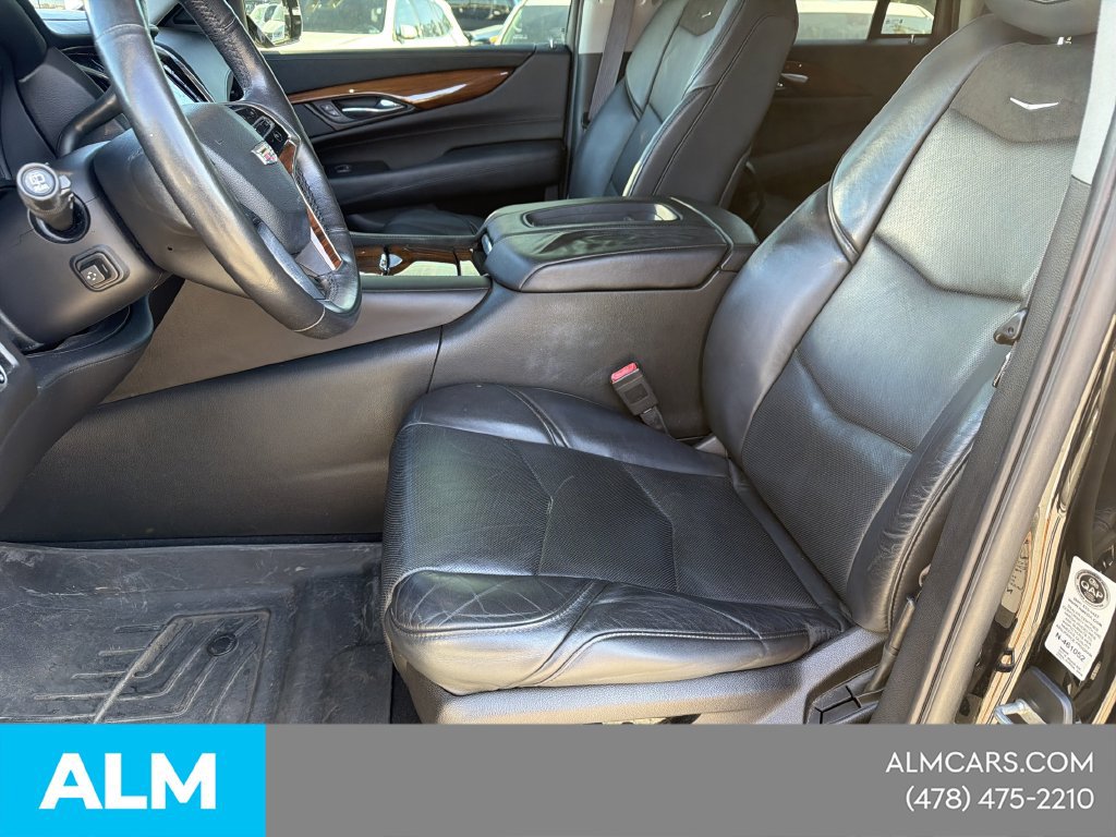 Used 2015 Cadillac Escalade Luxury RWD image 22