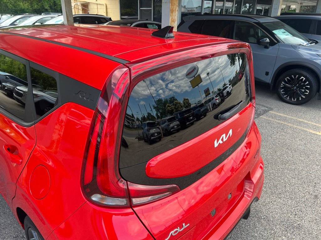 Certified 2022 Kia Soul GT-Line FWD image 39