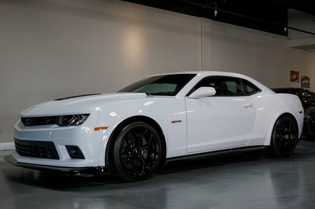 Used 2015 Chevrolet Camaro Z/28 image 2