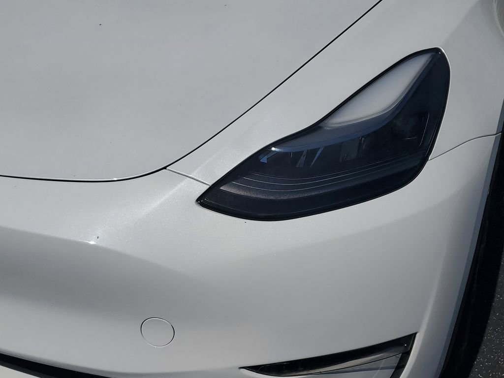 Used 2024 Tesla Model Y Long Range image 10