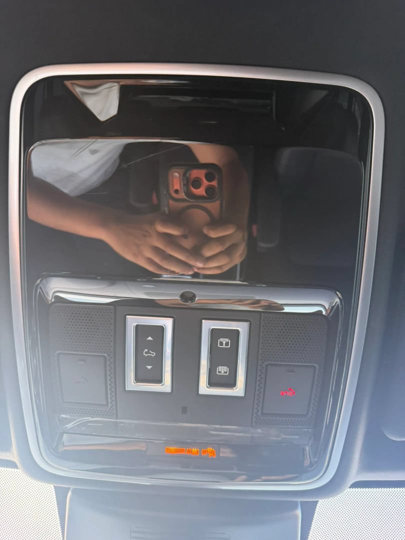 Used 2019 Land Rover Range Rover HSE AWD/4WD image 28