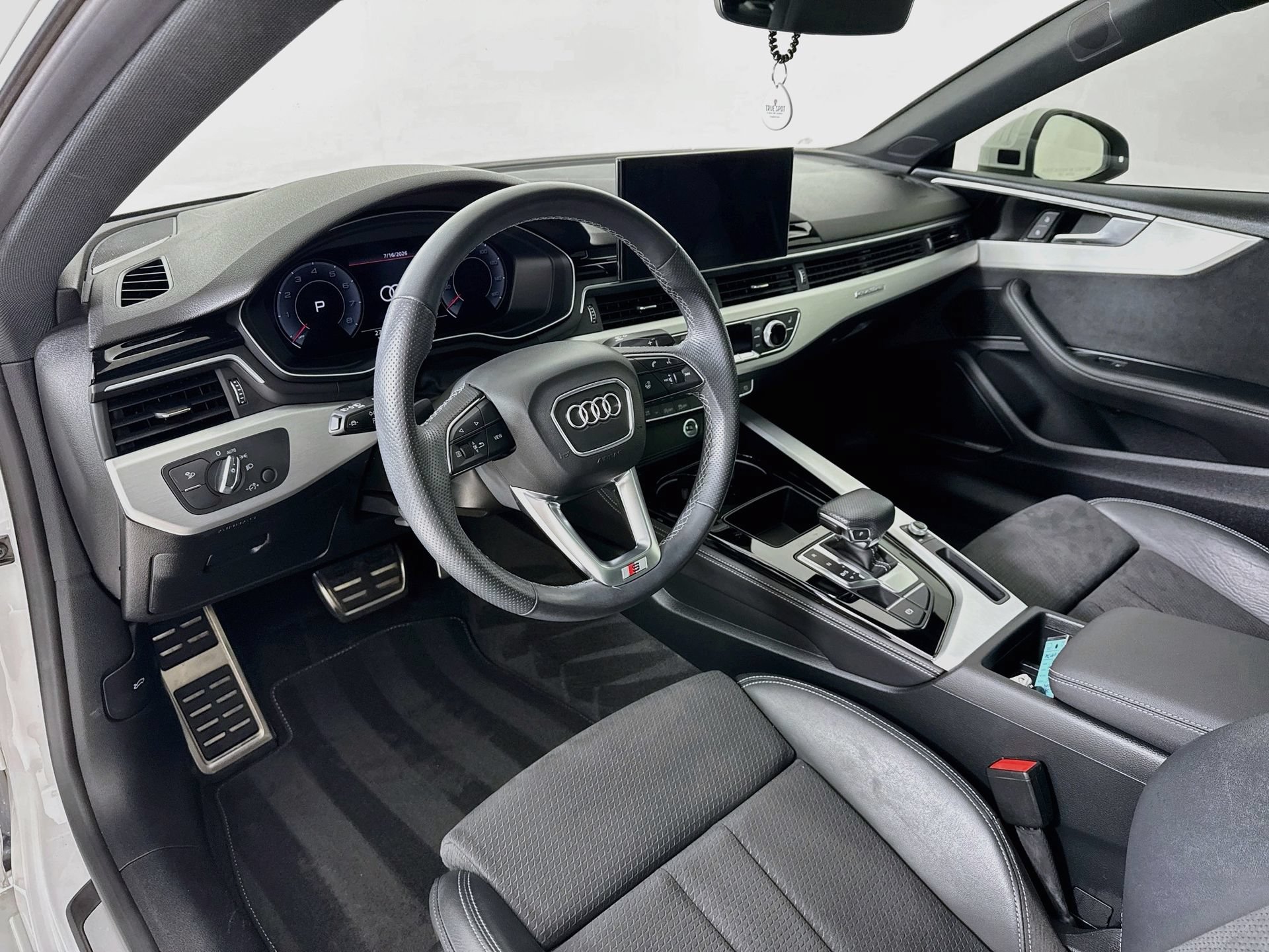 Used 2022 Audi A5 2.0T Premium Plus w/ Premium Plus AWD/4WD image 10