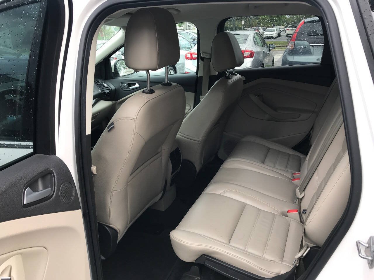 Used 2017 Ford Escape Titanium FWD image 10