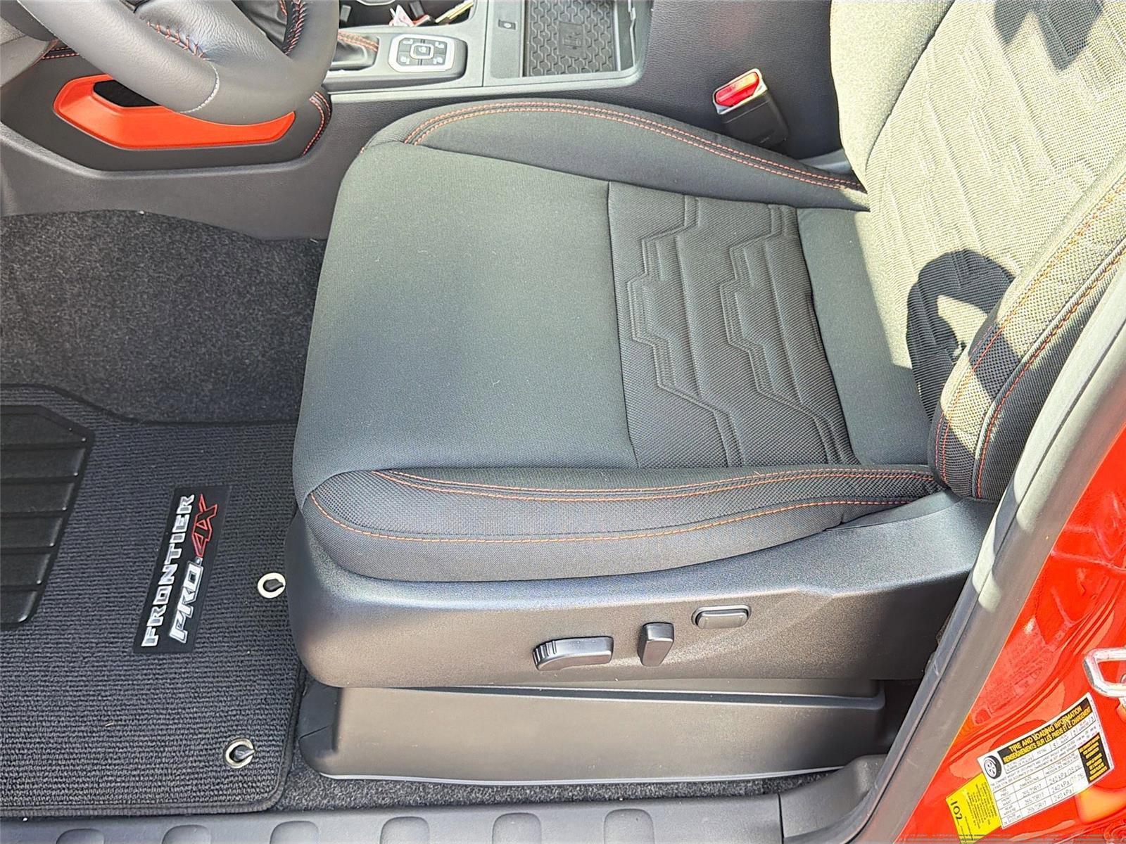 New 2026 Nissan Frontier PRO-4X w/ Pro-4x Convenience Package image 18