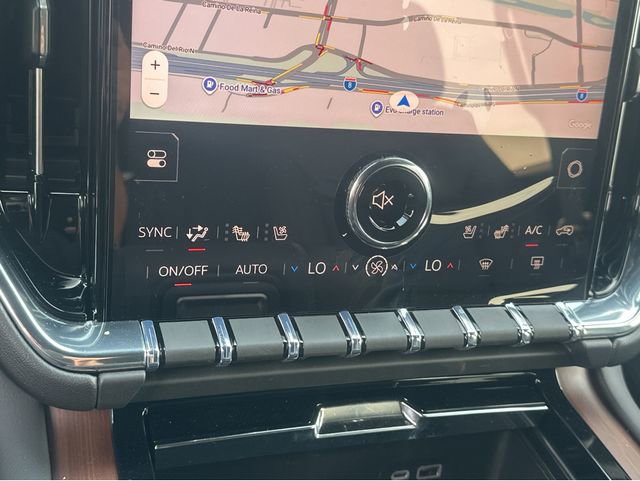 New 2026 GMC Yukon XL Denali w/ Denali Reserve Package image 22