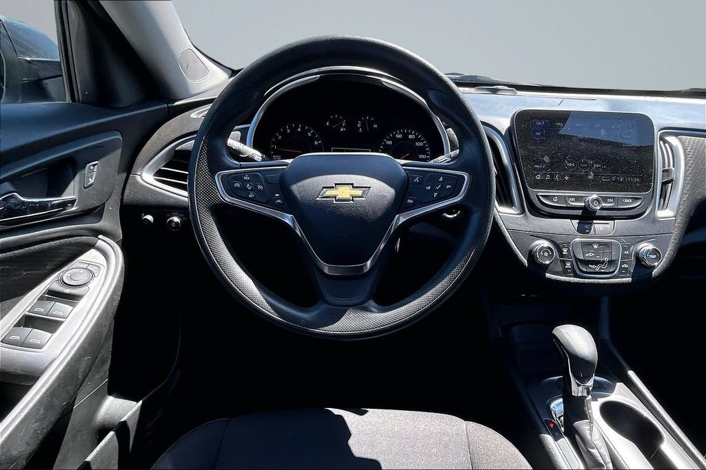 Used 2024 Chevrolet Malibu LS FWD image 3