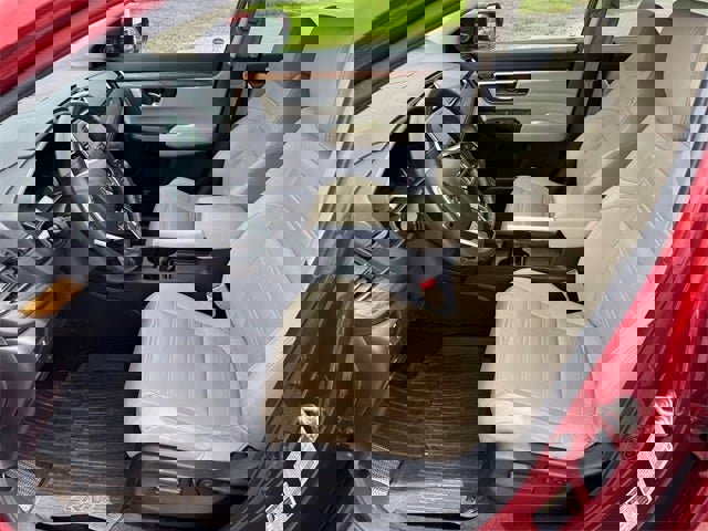 Used 2019 Honda CR-V Touring image 9