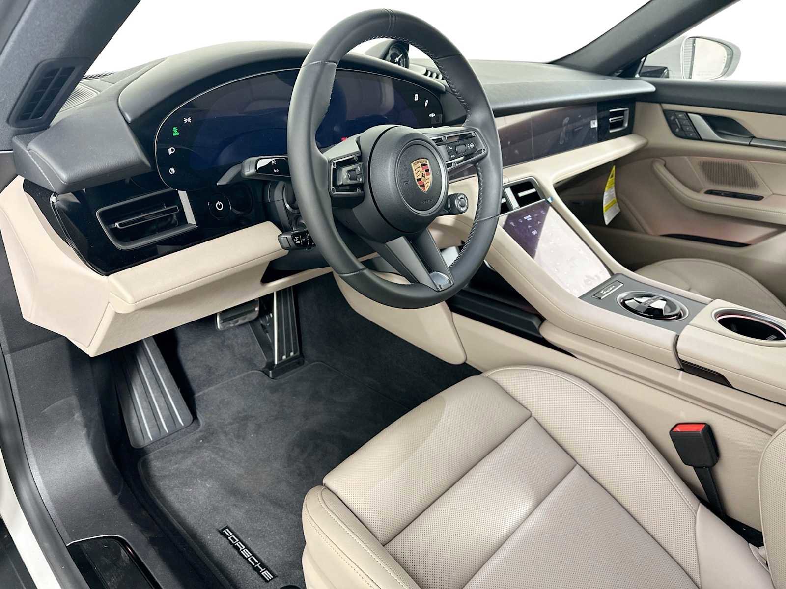 New 2025 Porsche Taycan 4S image 4