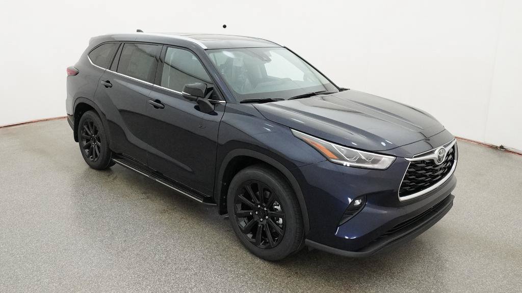 New 2026 Toyota Highlander Limited AWD/4WD image 16