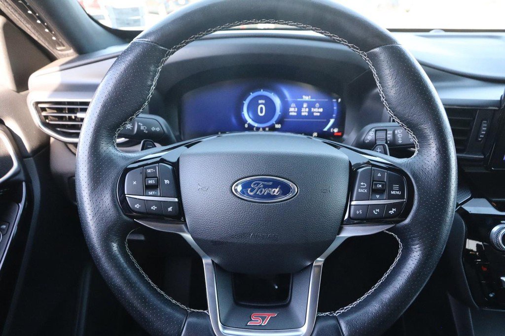 Used 2022 Ford Explorer ST image 12