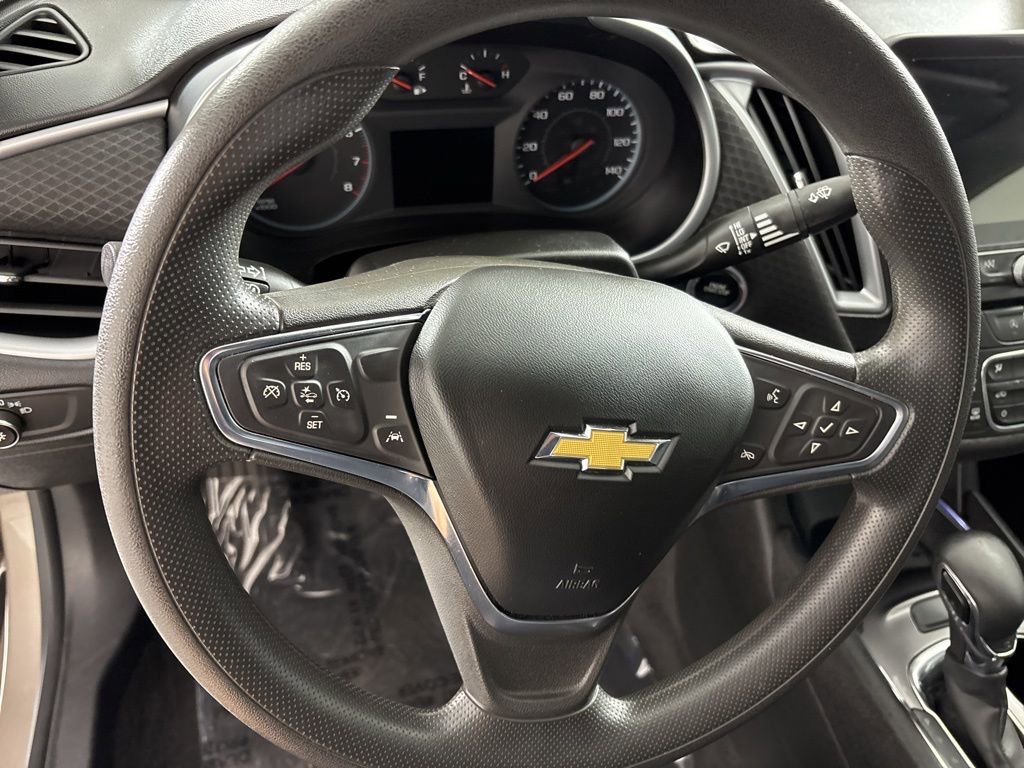Used 2023 Chevrolet Malibu LT FWD image 27
