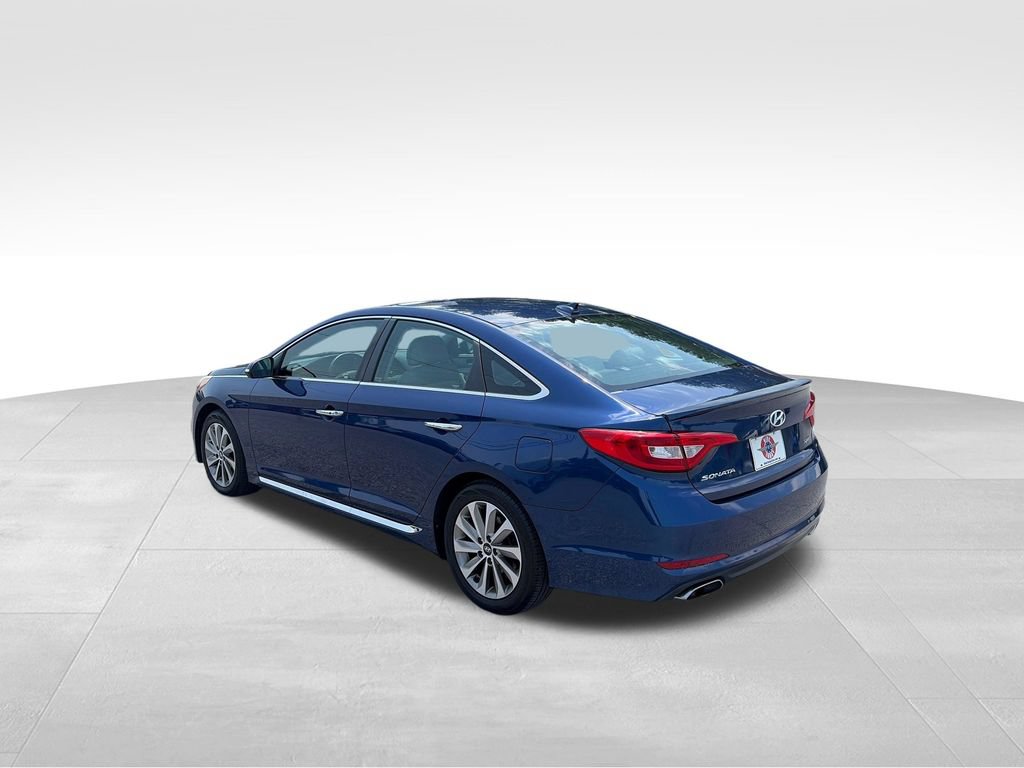 Used 2015 Hyundai Sonata Sport w/ Option Group 03 FWD image 4