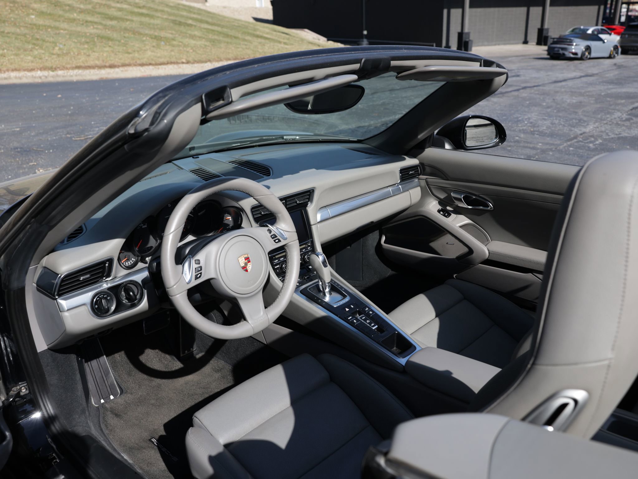 Used 2013 Porsche 911 Carrera image 9