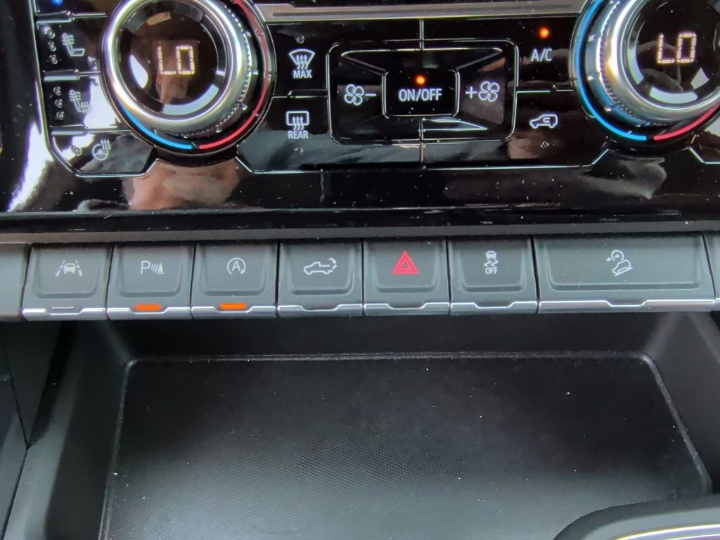 Used 2025 GMC Sierra 1500 Denali Ultimate image 30