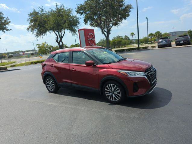 Certified 2023 Nissan Kicks SV FWD image 1