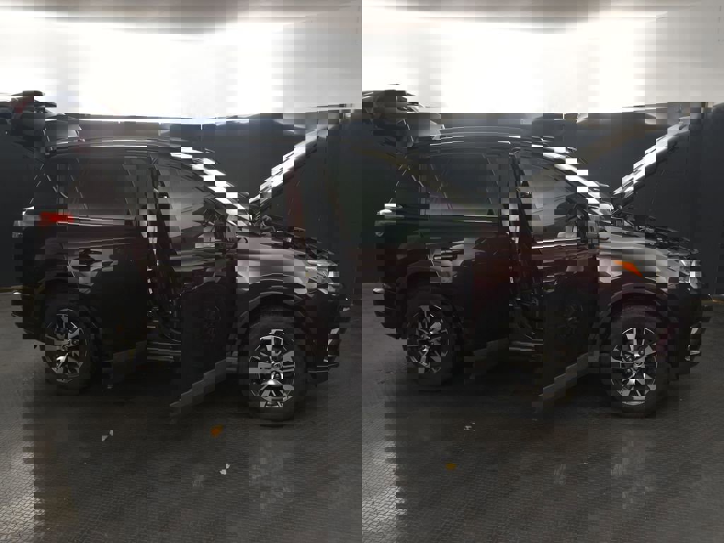 Used 2018 Toyota RAV4 XLE image 35