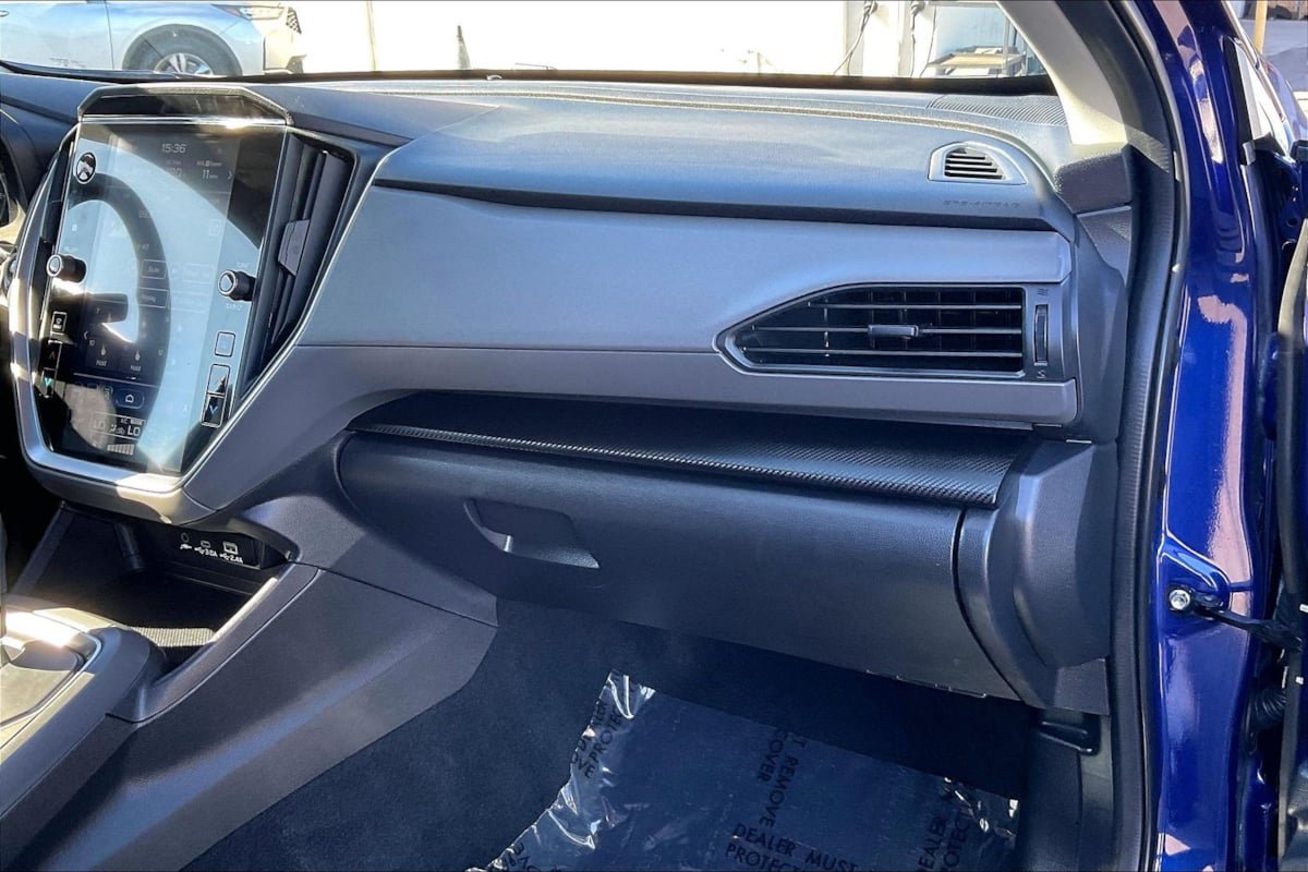 Used 2025 Subaru Crosstrek 2.5i Premium AWD/4WD image 12
