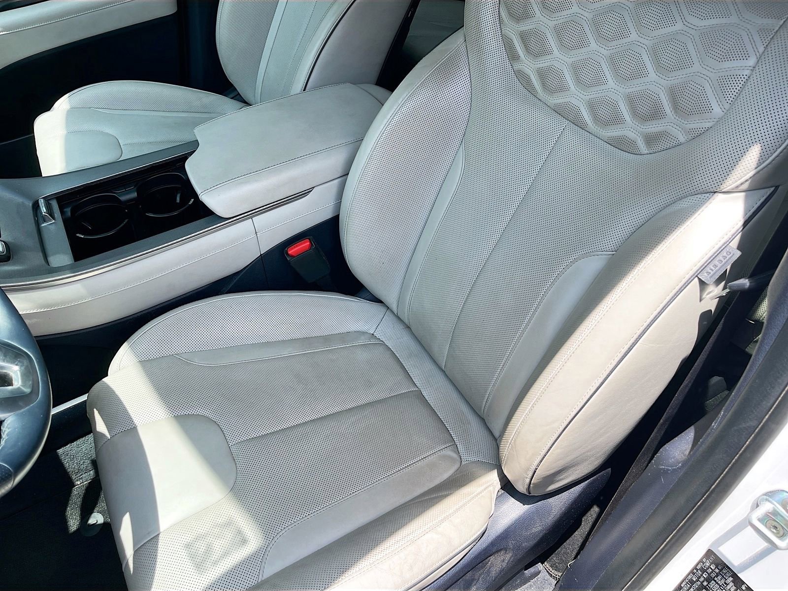 Used 2022 Hyundai Palisade Calligraphy image 20