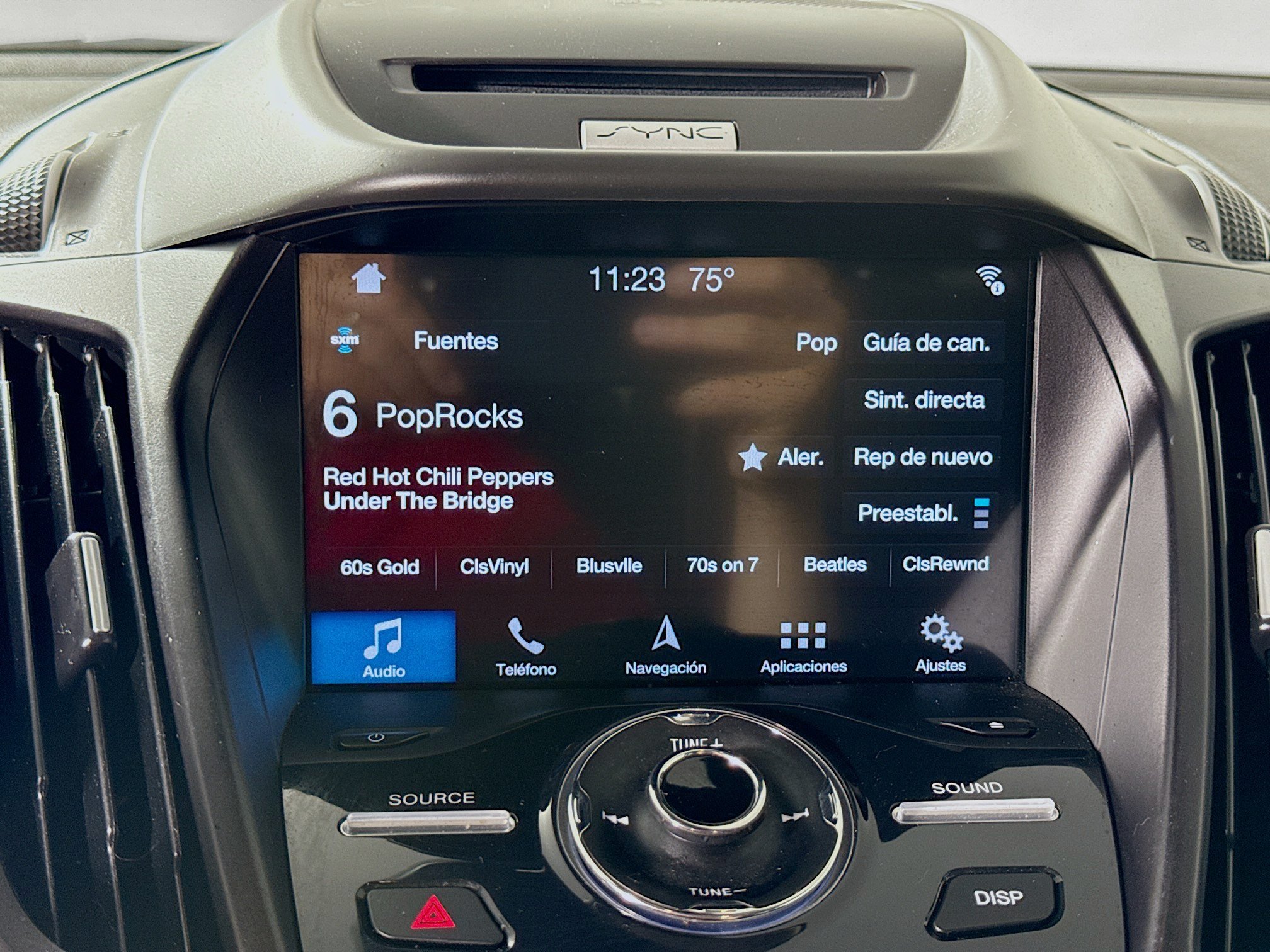 Used 2017 Ford Escape Titanium w/ Equipment Group 301A AWD/4WD image 15