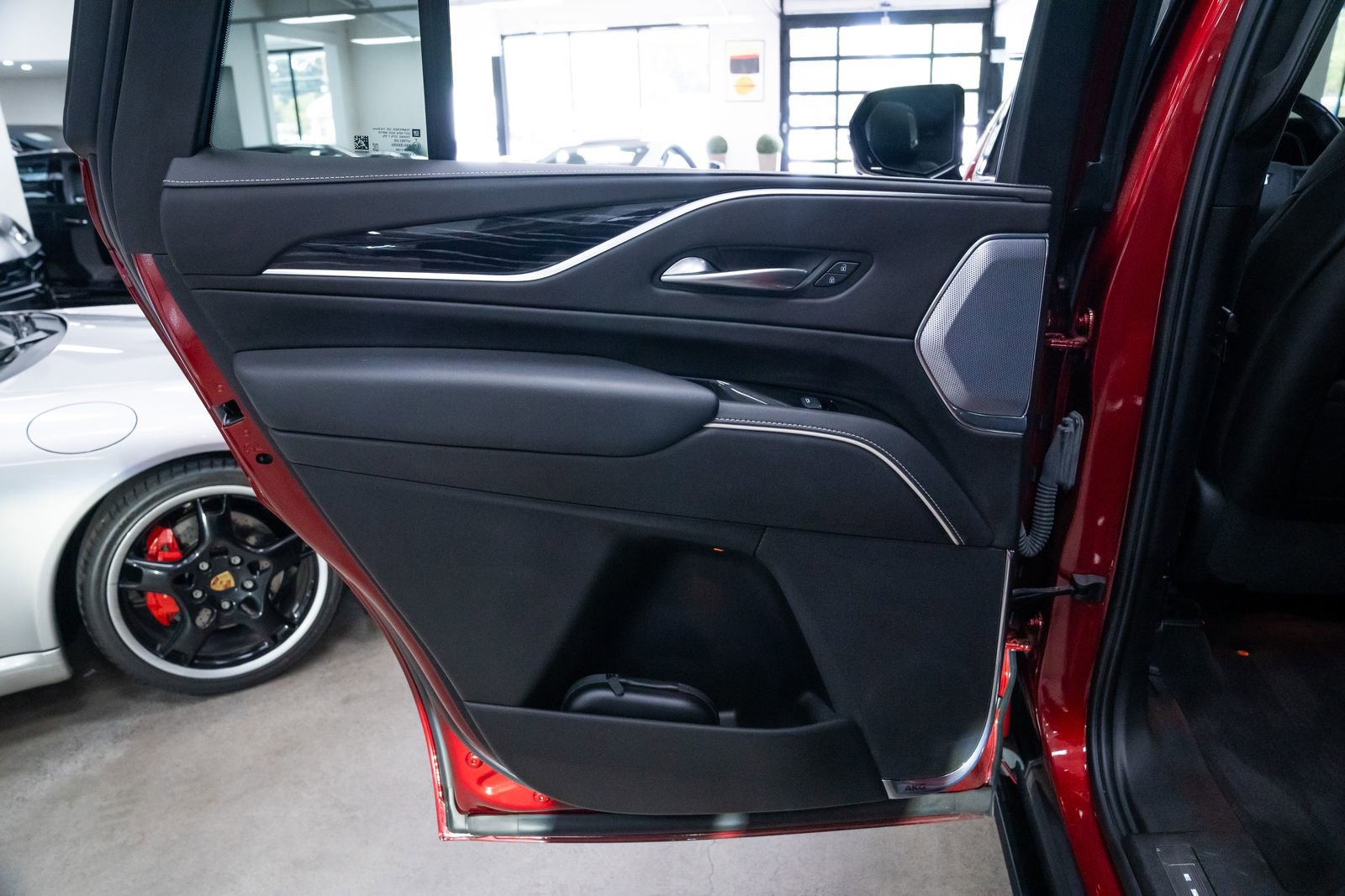 Used 2023 Cadillac Escalade V AWD/4WD image 20