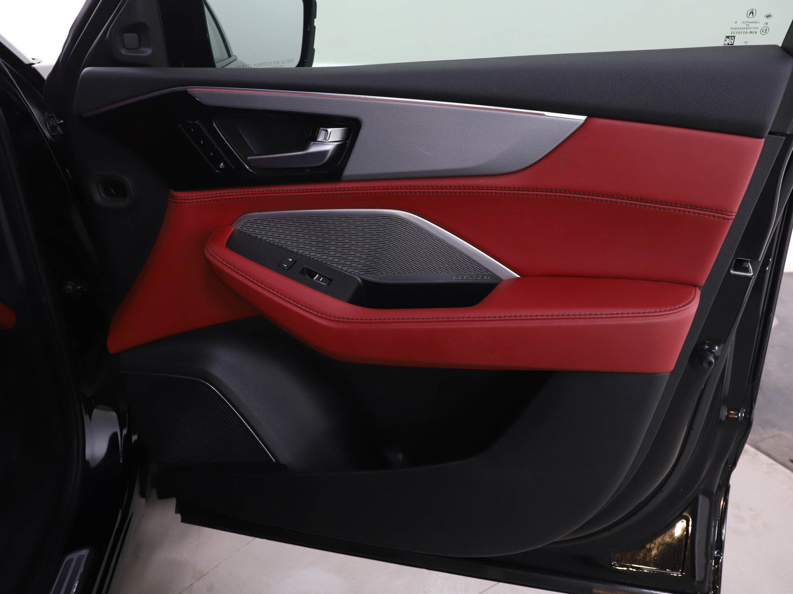 Used 2022 Acura MDX A-Spec image 9