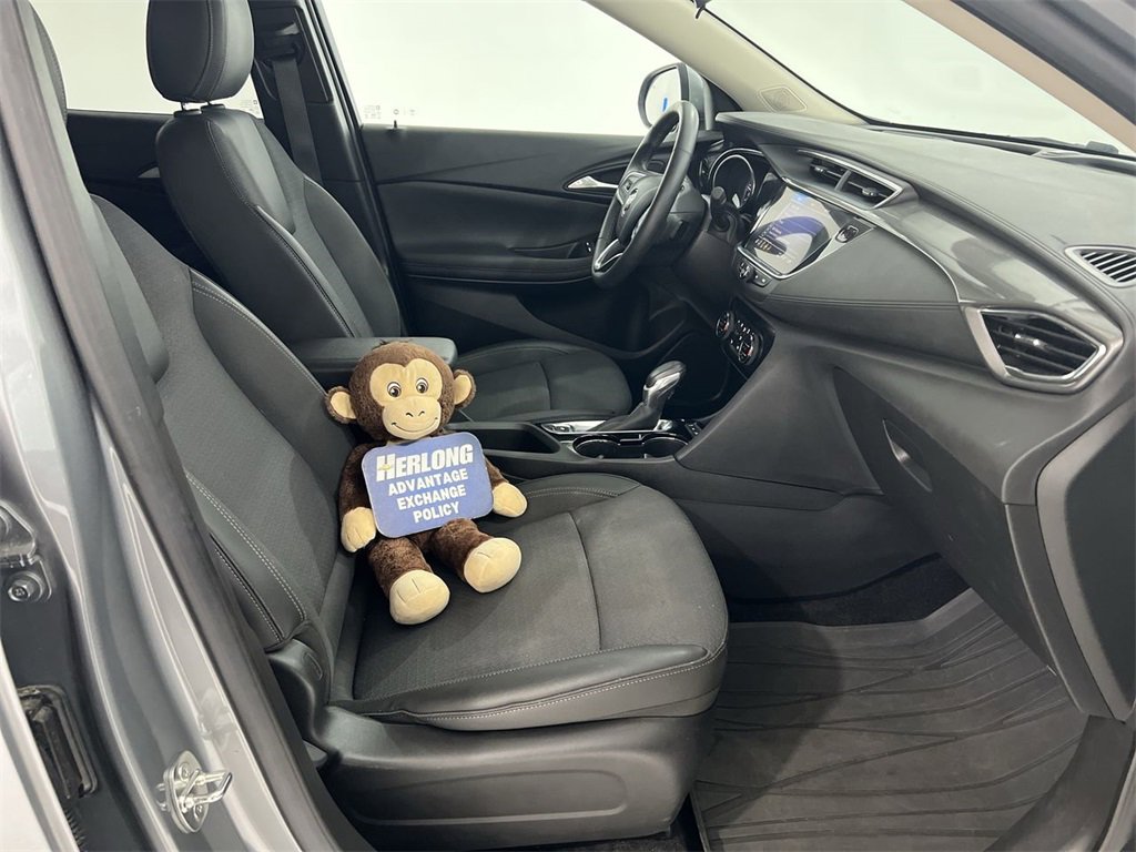 Used 2023 Buick Encore GX Select w/ Safety Package II image 24