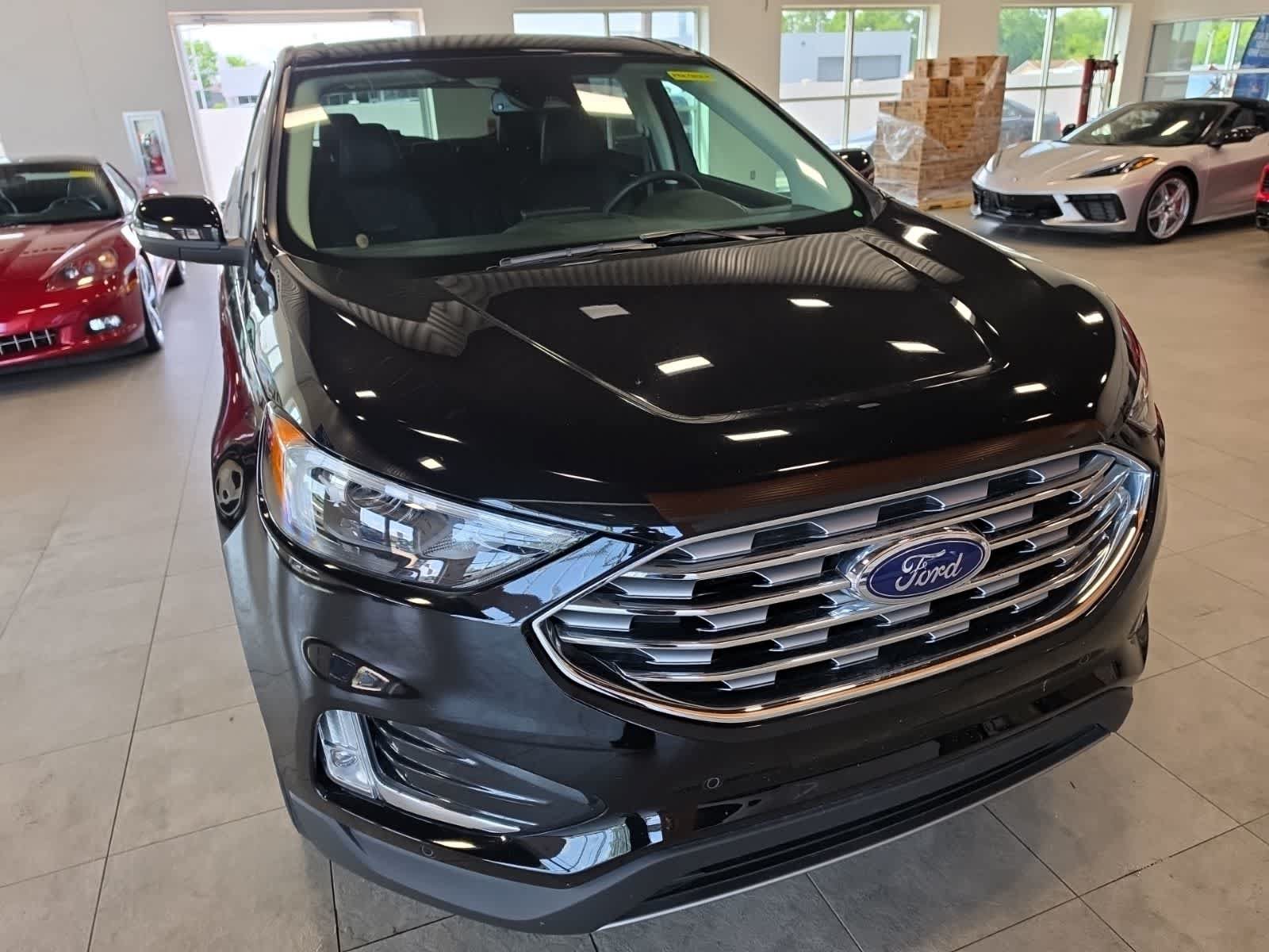 Used 2024 Ford Edge Titanium AWD/4WD image 4