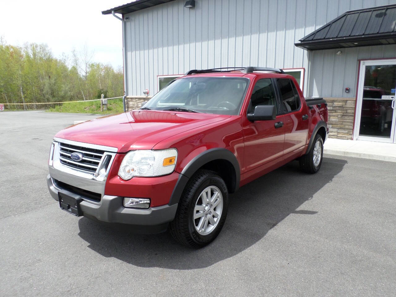 Used 2009 Ford Explorer Sport Trac XLT AWD/4WD image 3