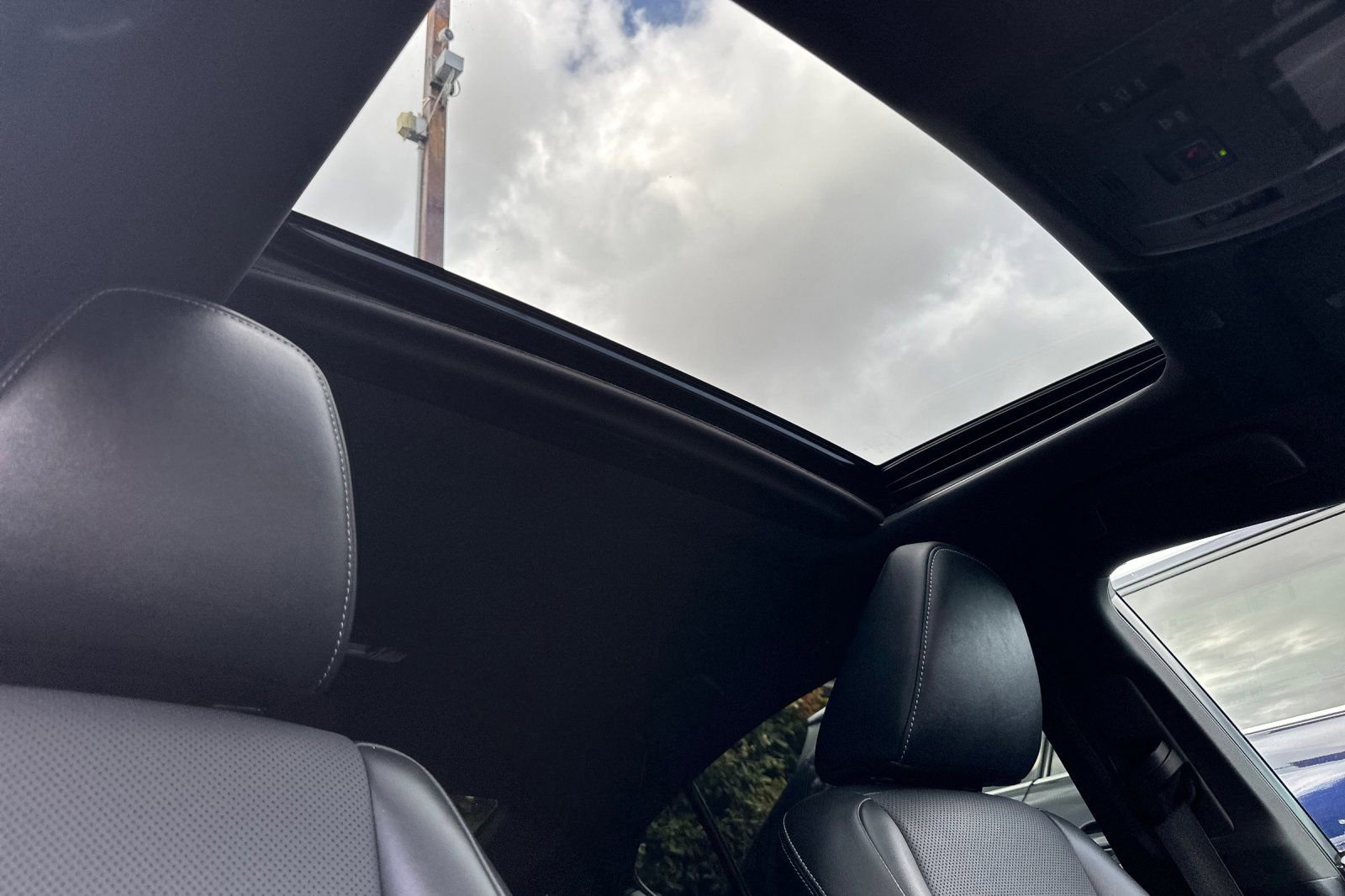 Used 2023 Lexus IS 300 w/ Premium Package RWD image 17