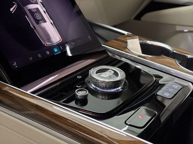 Certified 2025 Cadillac Escalade Sport Platinum image 23