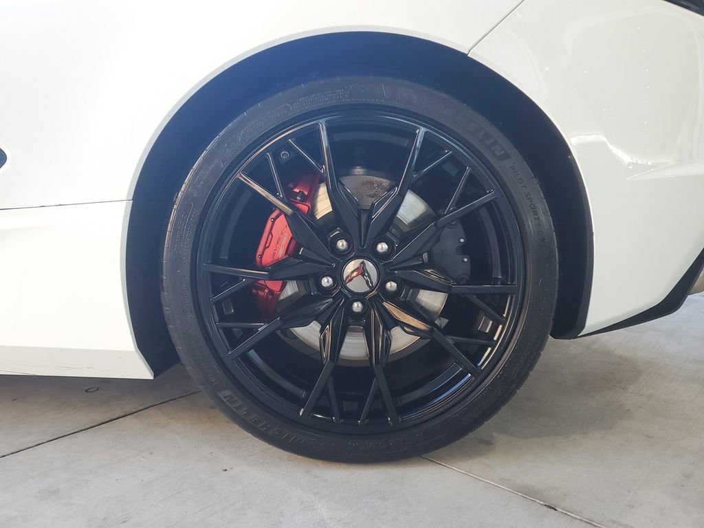 Used 2024 Chevrolet Corvette Stingray Premium Conv w/ Z51 Performance Package image 5