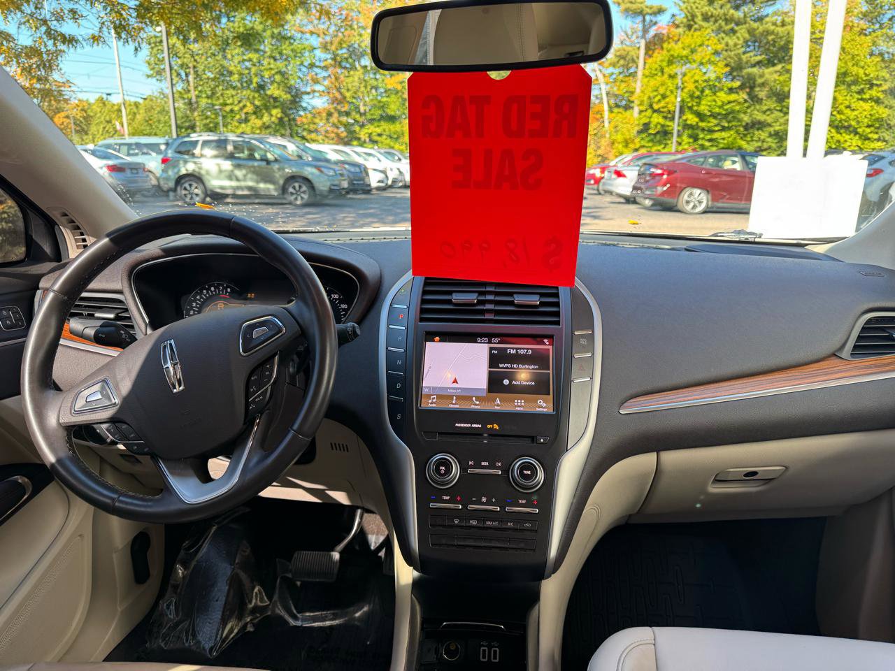 Used 2019 Lincoln MKC Select w/ Select Plus Package AWD/4WD image 14