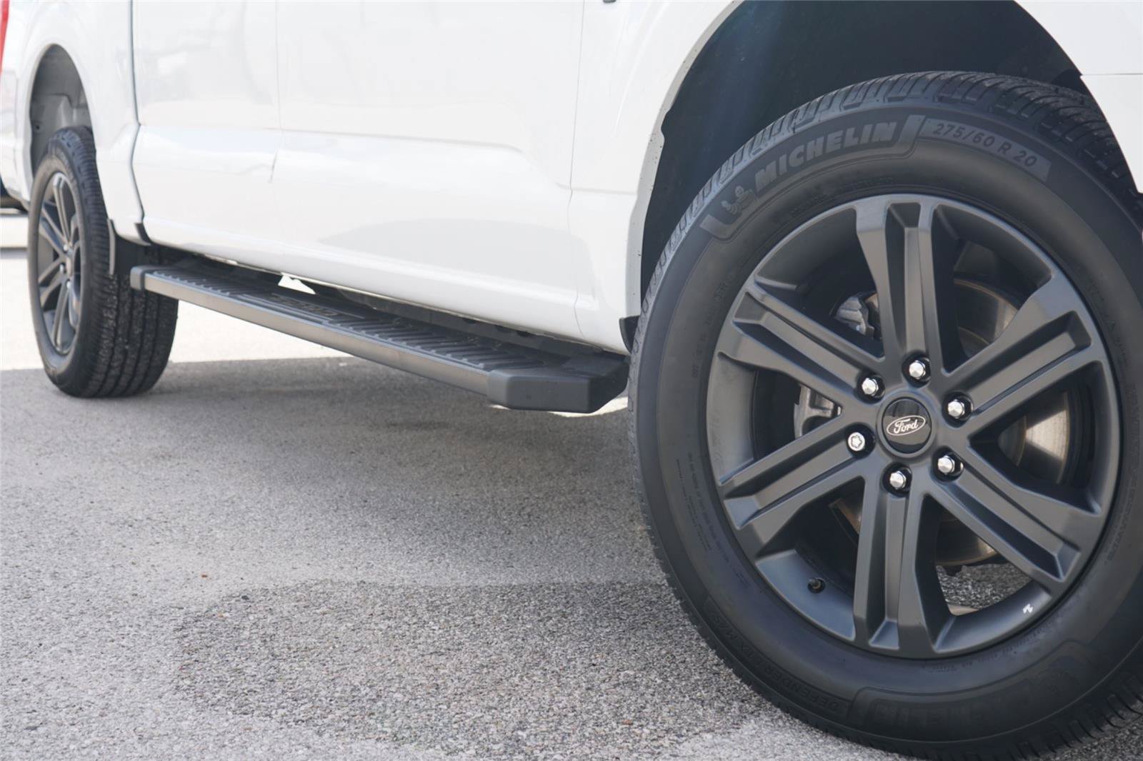 Used 2023 Ford F150 Lariat AWD/4WD image 2
