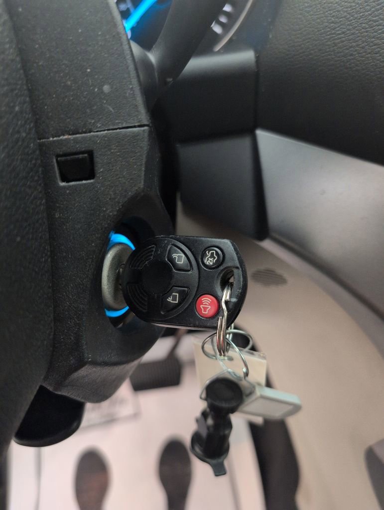 Used 2017 Ford Escape SE w/ Equipment Group 201A FWD image 35