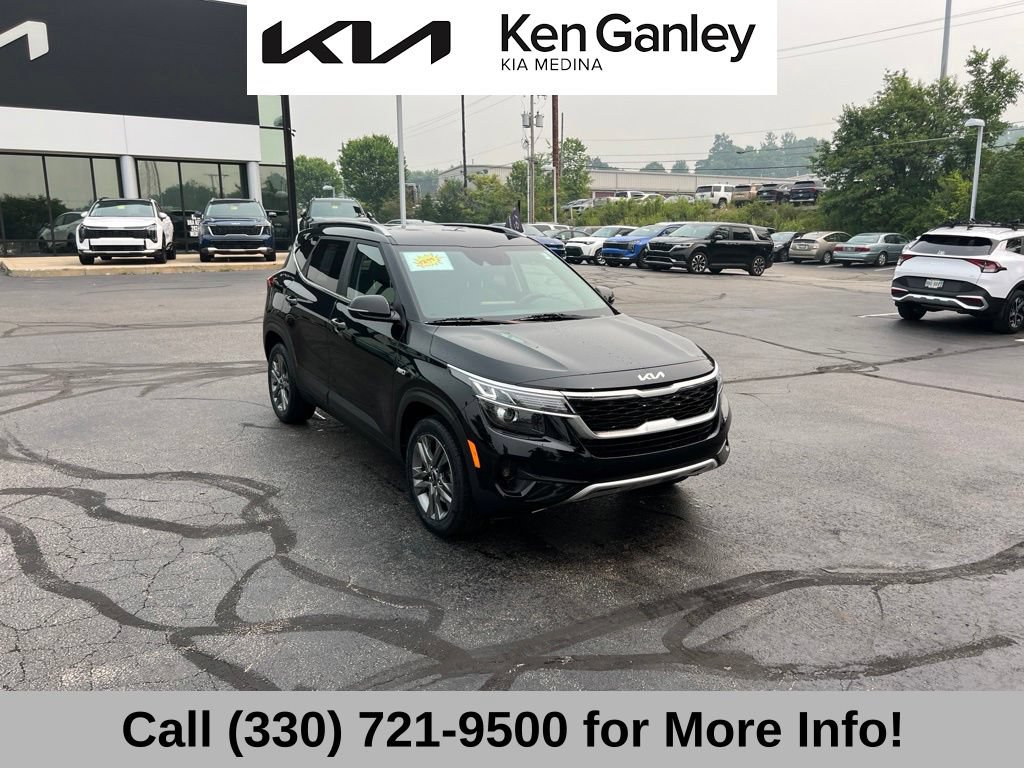 Certified 2023 Kia Seltos S w/ Navigation Package AWD/4WD image 7