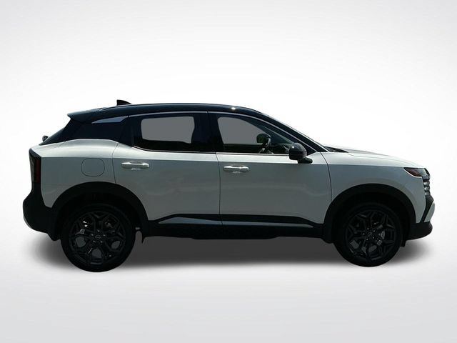 New 2026 Nissan Kicks SR w/ SR Premium Package AWD/4WD image 8