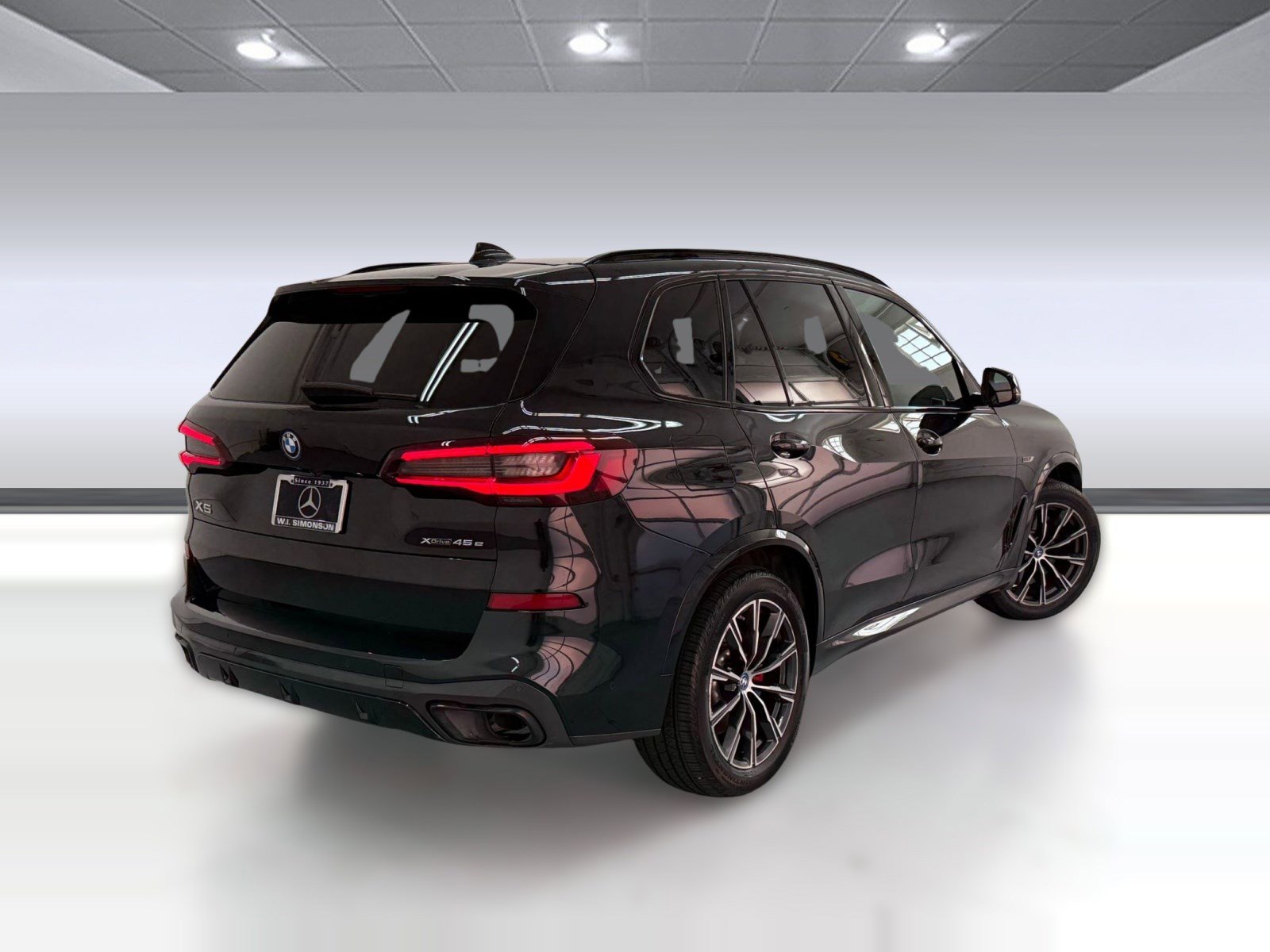 Used 2022 BMW X5 xDrive45e w/ M Sport Package AWD/4WD image 8