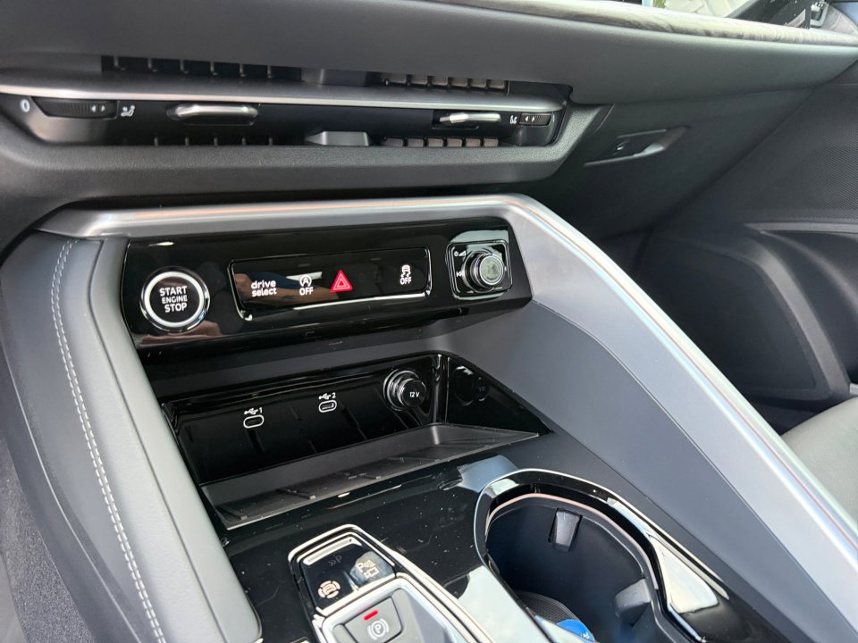 New 2025 Audi Q5 Premium Plus image 19