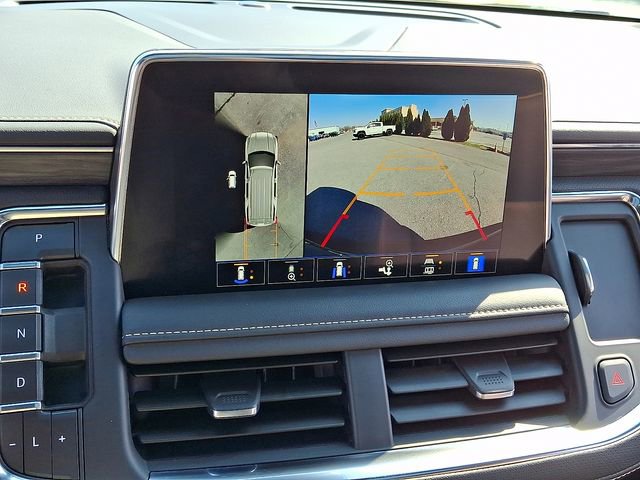 Used 2023 GMC Yukon SLT w/ SLT Premium Package image 19